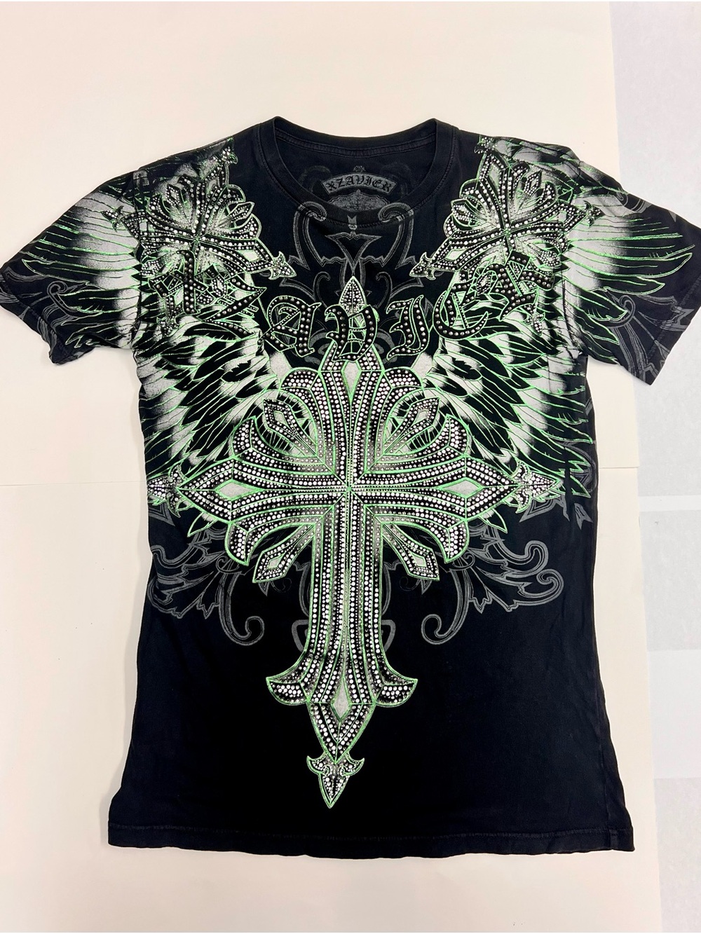 Xzavier Men’s BKE studded graphic shirt